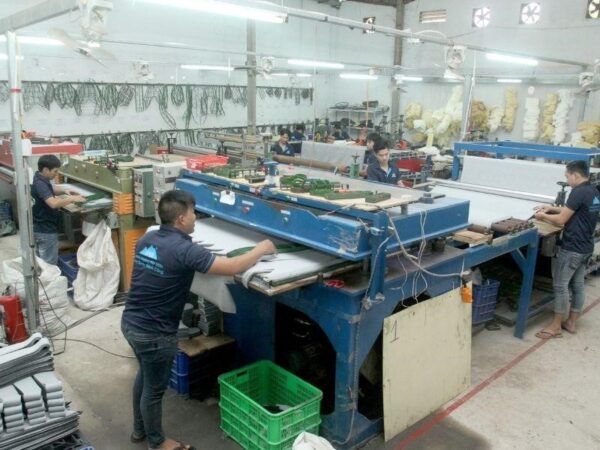 Xưởng sản xuất Yên Xe Phú Quang luôn quy mô sản xuất lớn nhất hiện nay