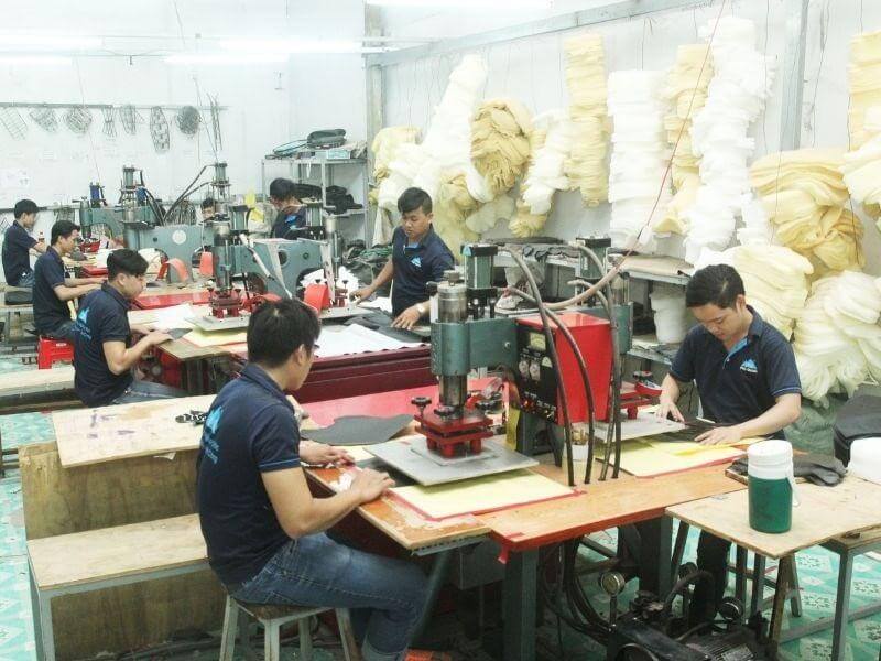 Phú Quang là đơn vị trực tiếp sản xuất yên xe máy.