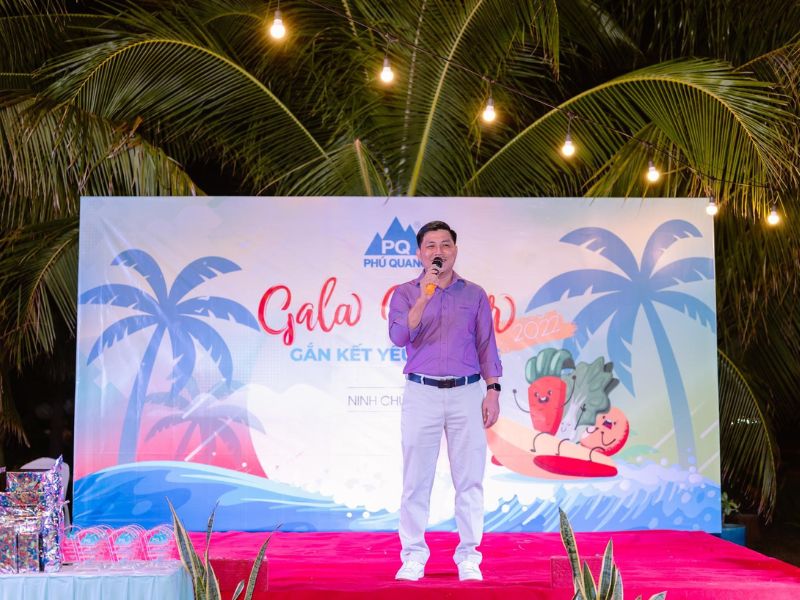 Tổng Giám Đốc Côn ty Phú Quang Group phát biểu khai mạc đêm Gala Dinner.