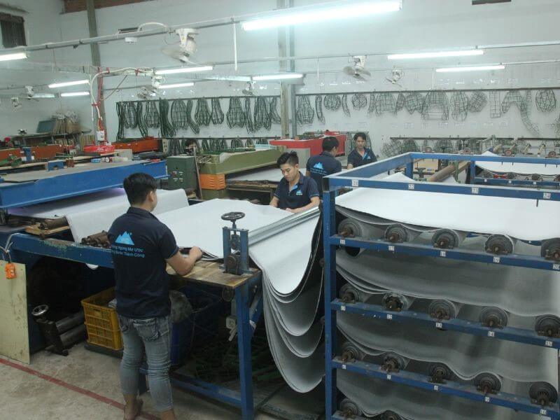 Xưởng yên xe máy Phú Quang - Nguồn sỉ bọc yên xe máy tận xưởng, giá tận gốc.