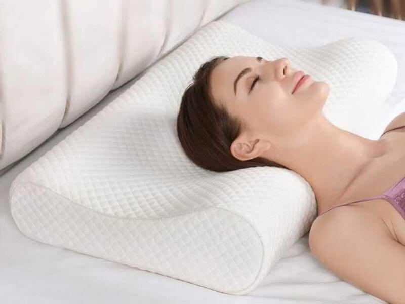 Gối nằm chống mỏi vai gáy Mfoam - Giải pháp cho người ngủ nghiêng