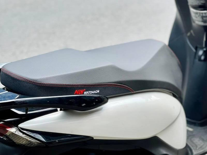 Yên xe ga độ kiểu zin mút xanh cao cấp, siêu êm. 