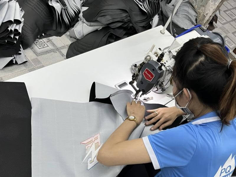 May theo tiêu chuẩn lập trình sẵn.