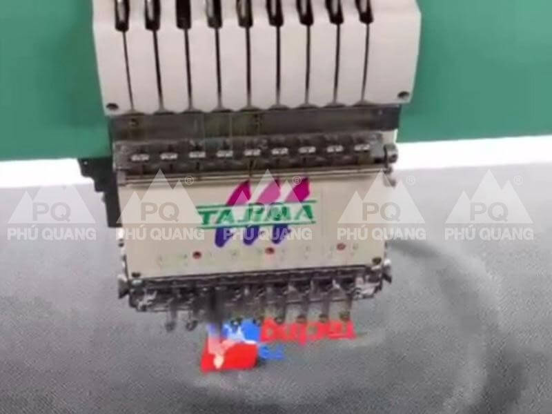 Bọc yên xe máy thêu bằng công nghệ vi tính chuẩn xác 100%