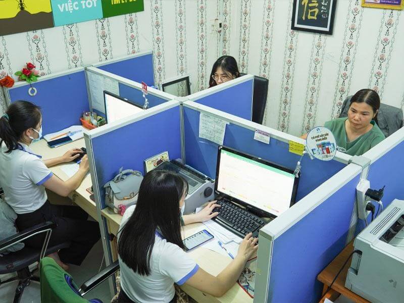 Hỗ trợ bởi đội ngũ khách sỉ chuyên môn cao, tận tình.