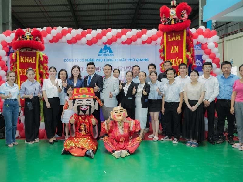 Kỷ niệm 15 năm thành lập công ty Yên Xe Phú Quang